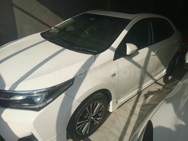 Toyota Corolla Altis Grande CVT-i 1.8 2022 for sale