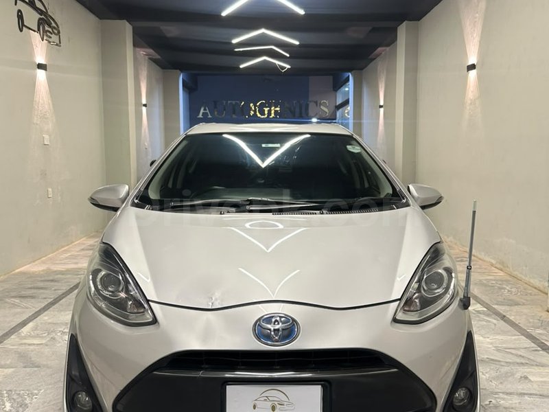 Toyota Aqua S 2017 for sale