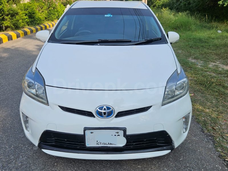 Toyota Prius PHV (Plug In Hybrid) 2014 for sale