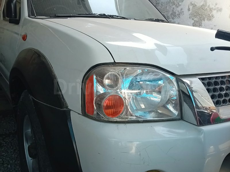Nissan navara DD 22 2008 for sale
