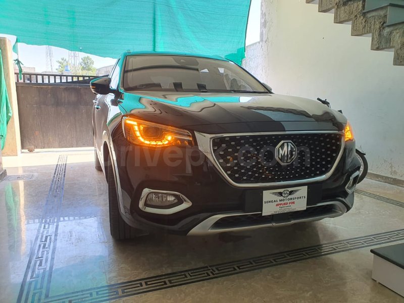 MG HS Trophy 2023 for sale