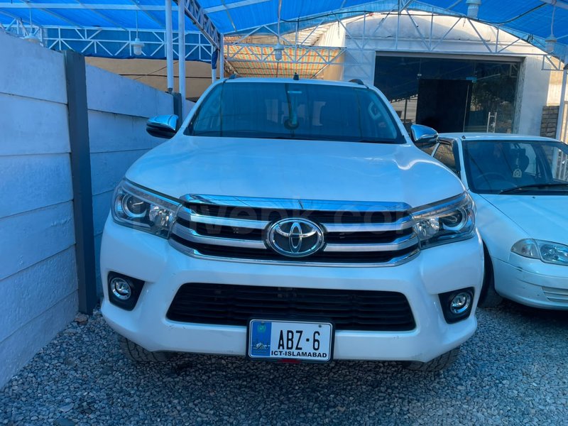 Toyota Hilux Revo V Automatic 2.8 2018 for sale