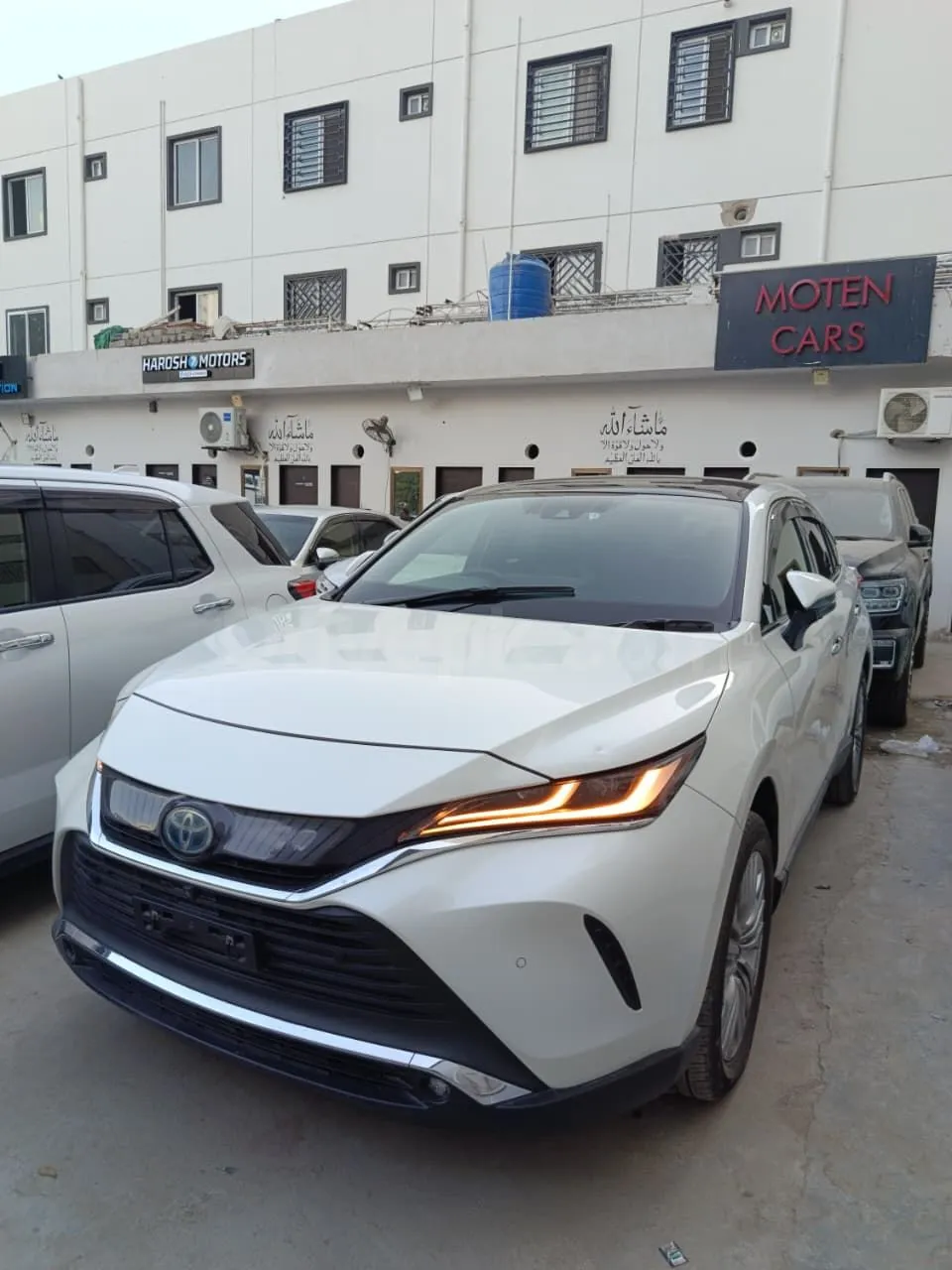 Toyota Harrier 2.0 LUXURY 2020 for sale