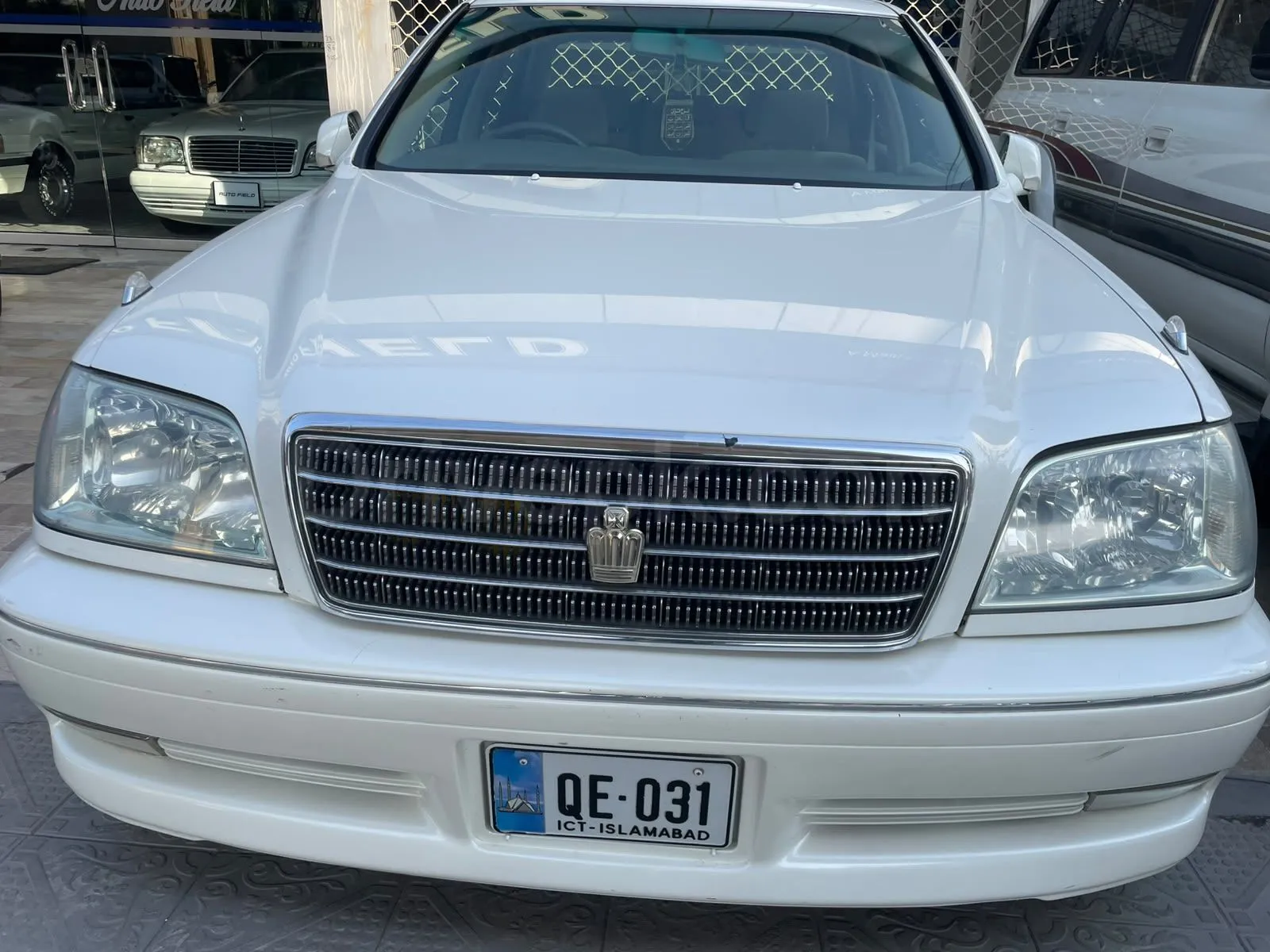Toyota Toyota Crown 2000 for sale
