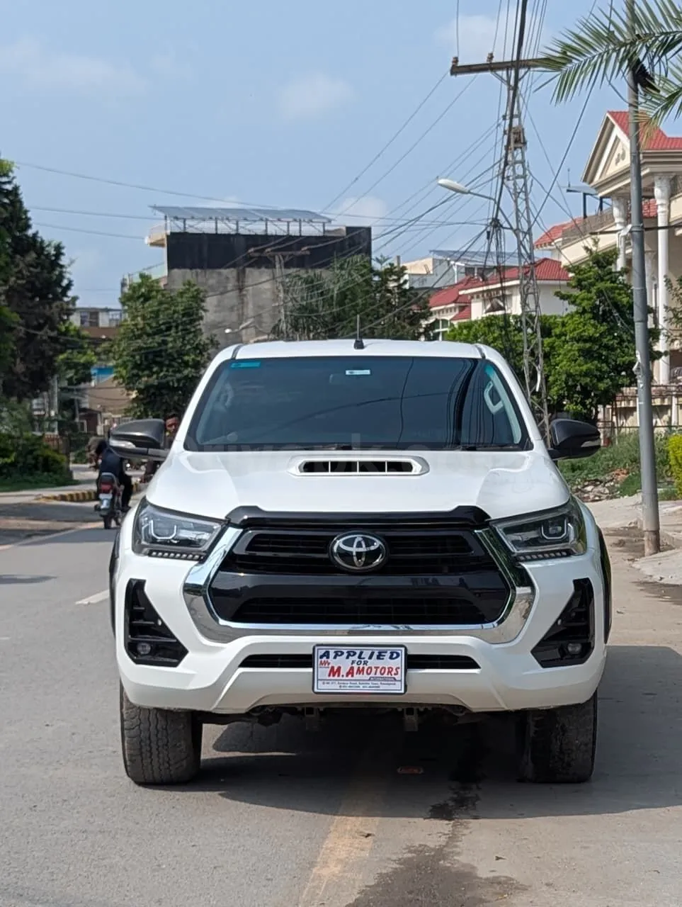 Toyota Toyota Hilux Revo V Automatic 2.8 2017 for sale