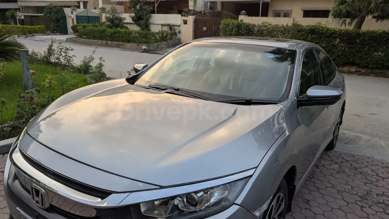 Honda Civic Oriel 1.8 i-VTEC CVT 2017 for sale