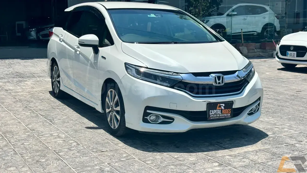 Honda Shuttle Hybrid Z 2017 for sale