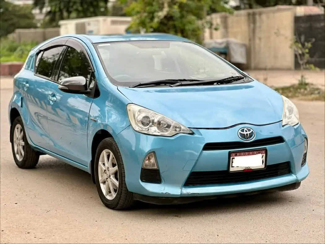 Toyota Aqua S 2013 for sale