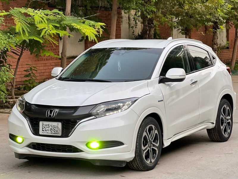 Honda Vezel Hybrid Z 2015 for sale