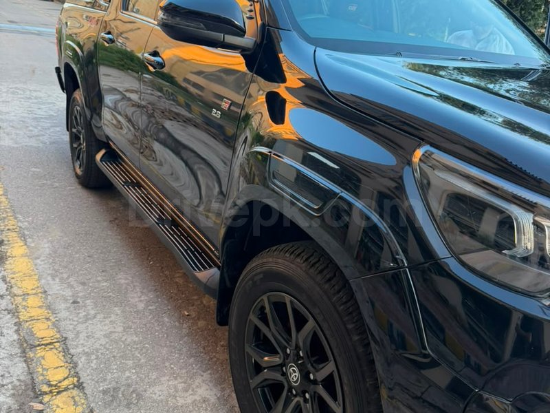 Toyota HiluxRevo 2025 for sale