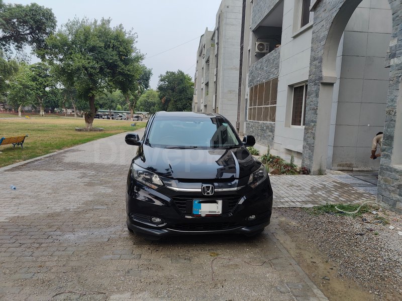 Honda Vezel Hybrid X 2015 for sale