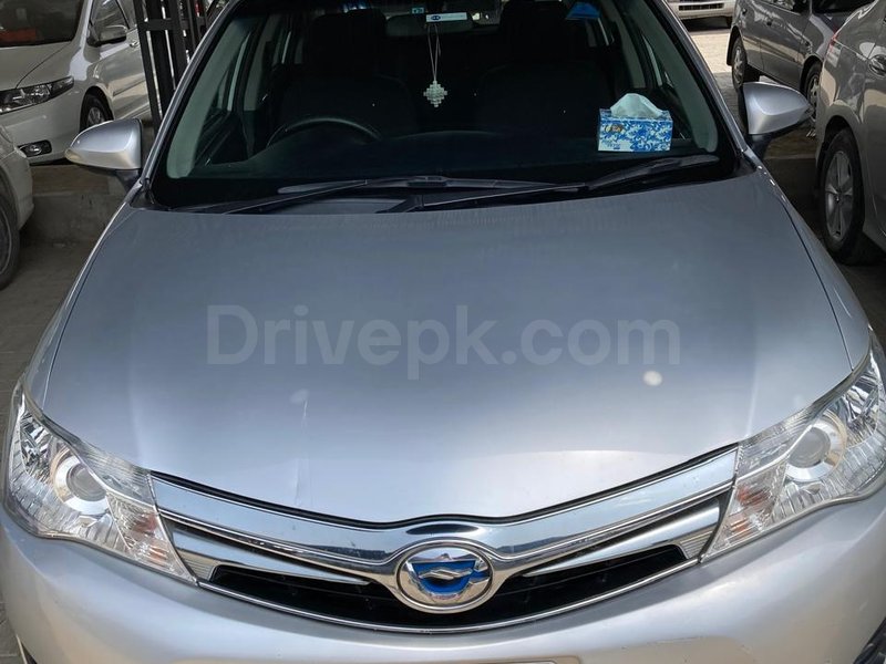 Toyota Axio Hybrid 2013 for sale